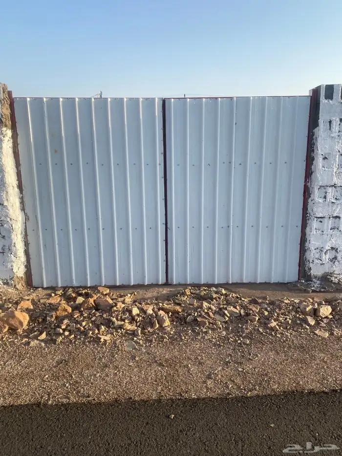 حوش كبير ومنزل موثث 2