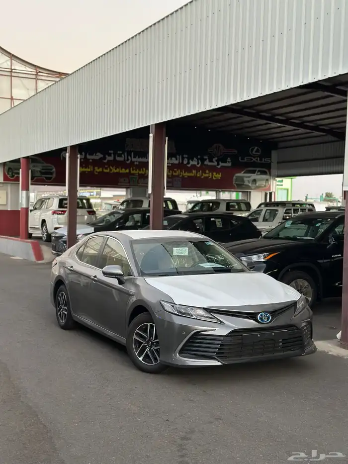 تويوتا كامري LE هايبرد 2024 كاش وتقسيط 0