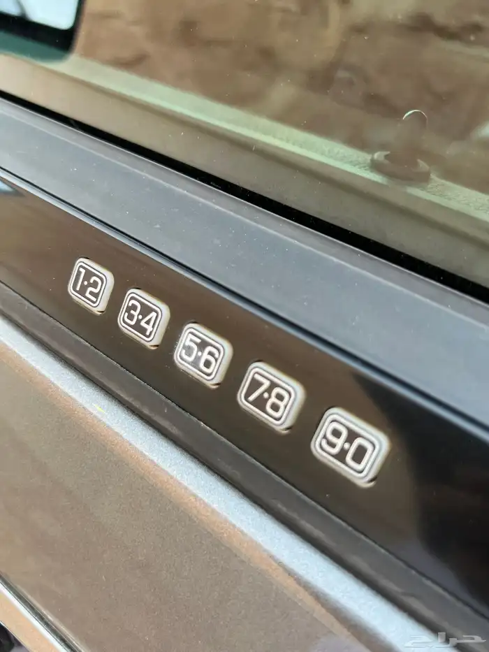 ((مباع)) 32