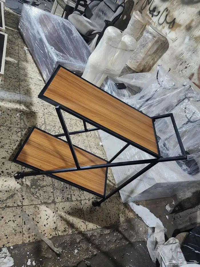 طاولات مجالس وعربيات تقديم وطاولات الخدمه وطقوم مباخر 12