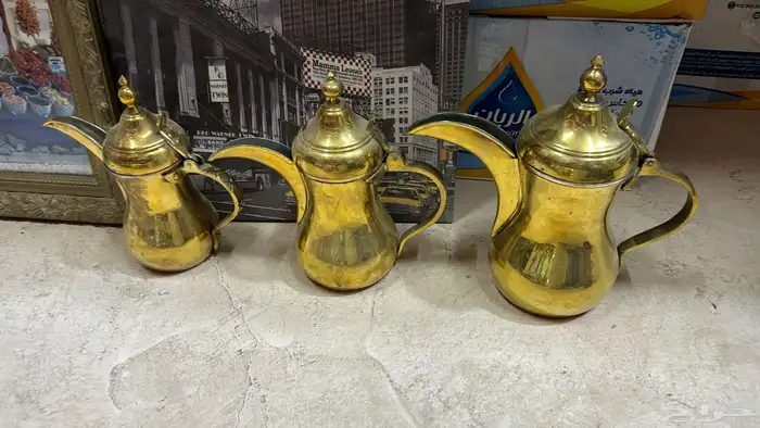 مجموعة دلال الطقم ب 150 ريال عرض 2