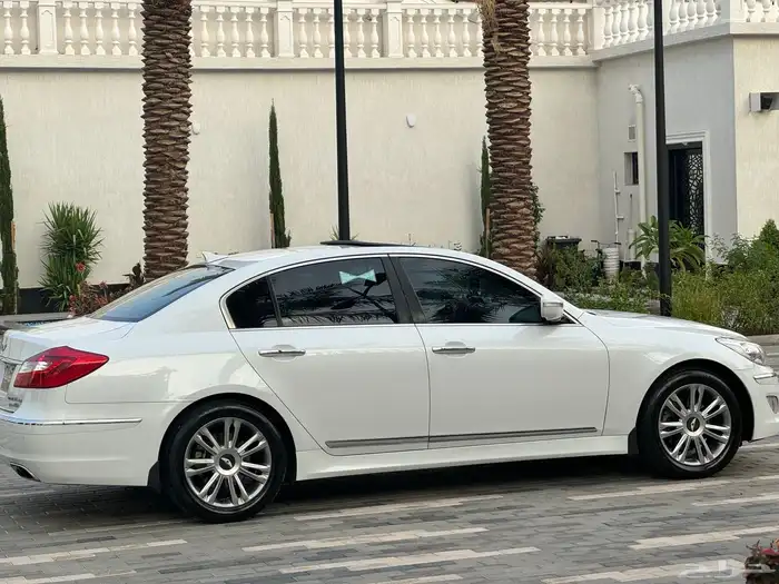 جينيسس 2013 ( تم البيع ) 2