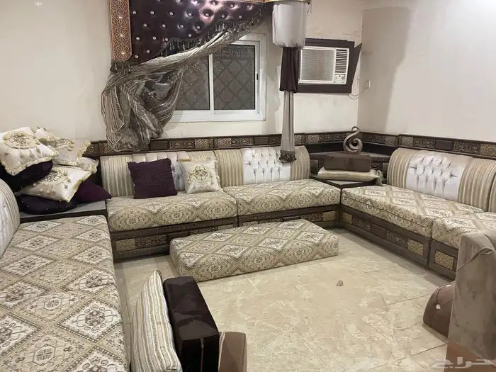 كنب مغربي. 1