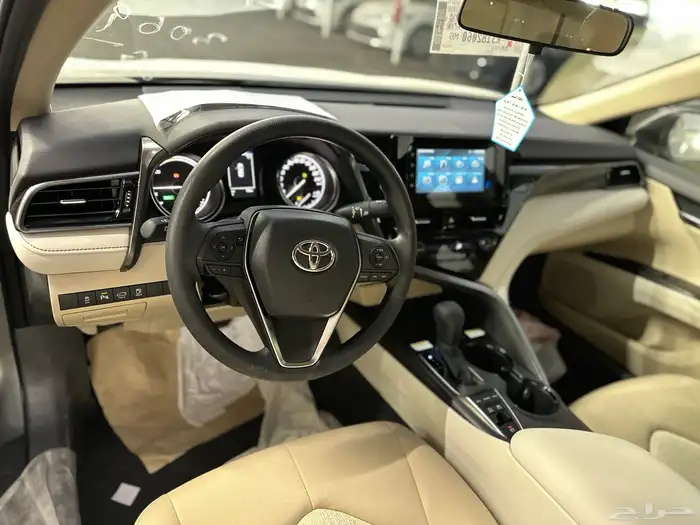 تويوتا كامري LE هايبرد 2024 كاش وتقسيط 9