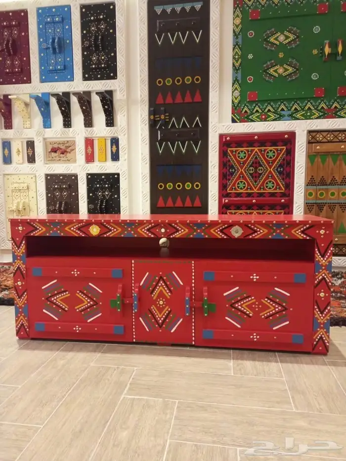 طاولة تلفزيون وخشبيات تراثية 38