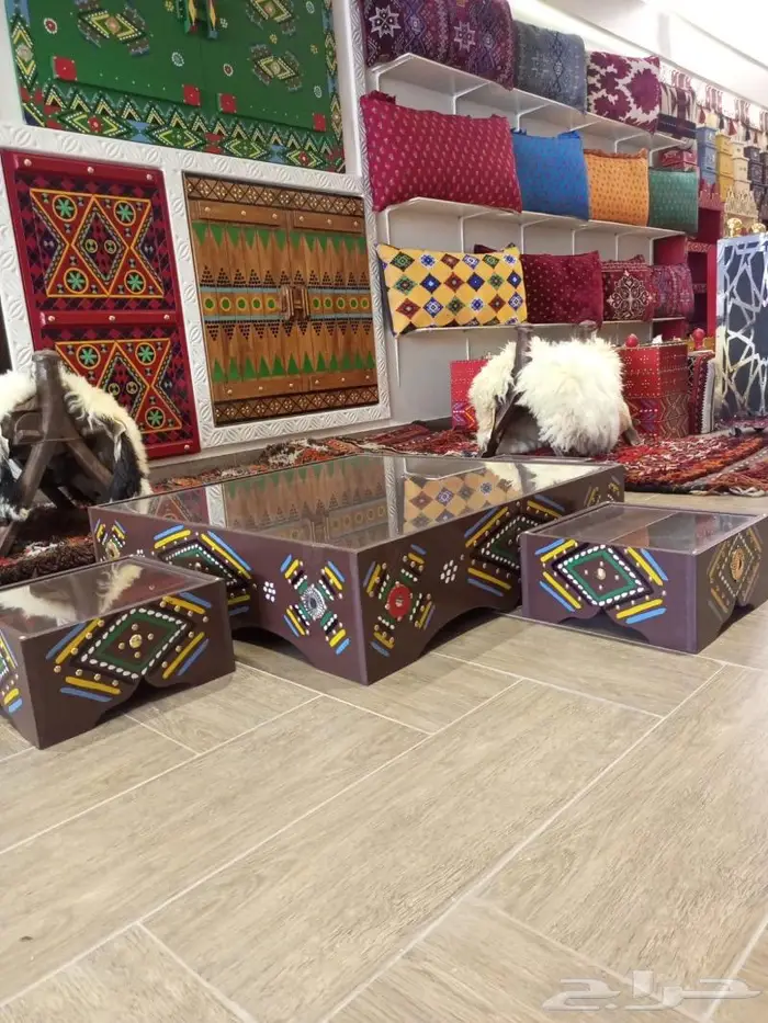 طاولة تلفزيون وخشبيات تراثية 53