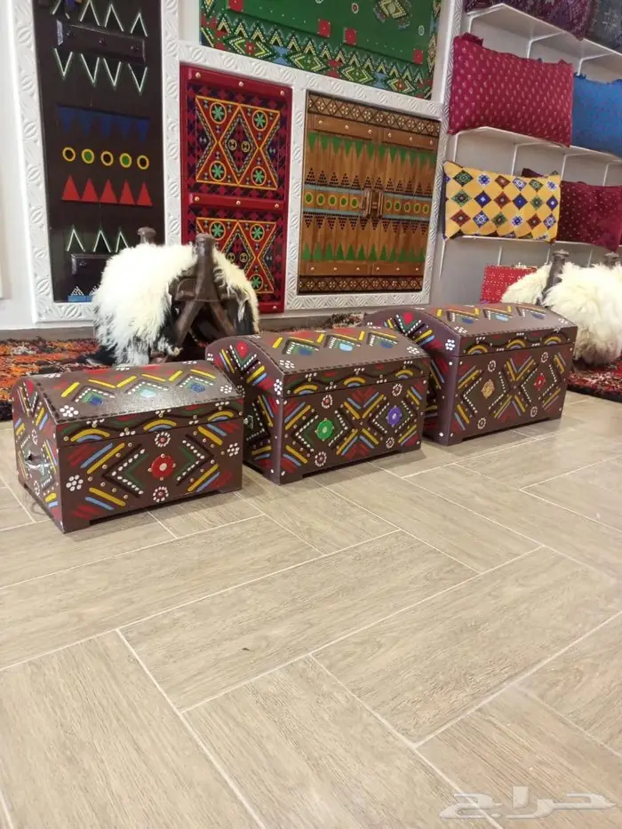 طاولة تلفزيون وخشبيات تراثية 59