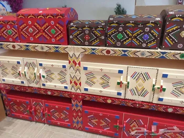 طاولة تلفزيون وخشبيات تراثية 34