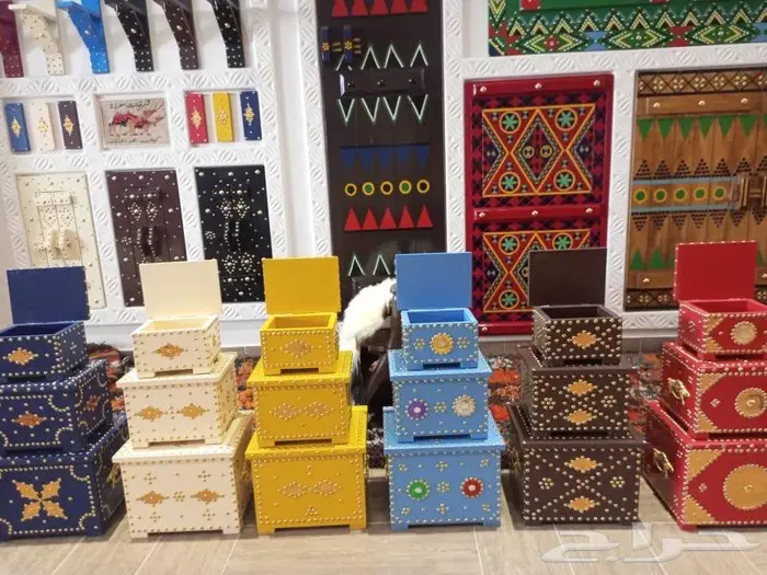 طاولة تلفزيون وخشبيات تراثية 56