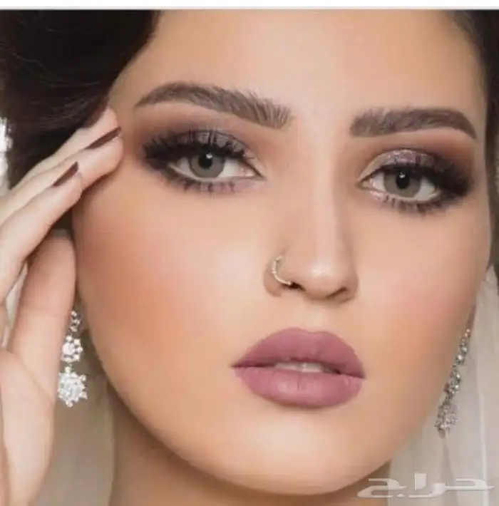 خدمه منزليه شعر ومكياج وصبغ شعر تنظيف بشره معالج شعر 1