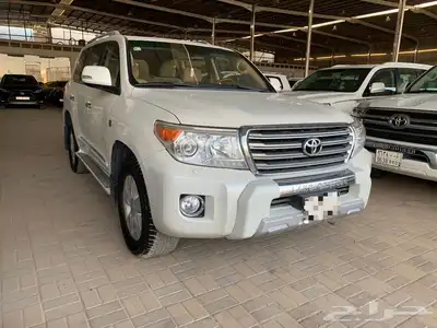 لاندكروزر GXR 2015 سعودي 60 عام 2