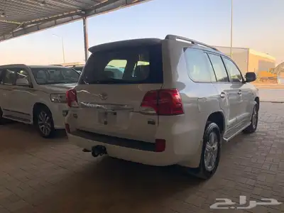لاندكروزر GXR 2015 سعودي 60 عام 4