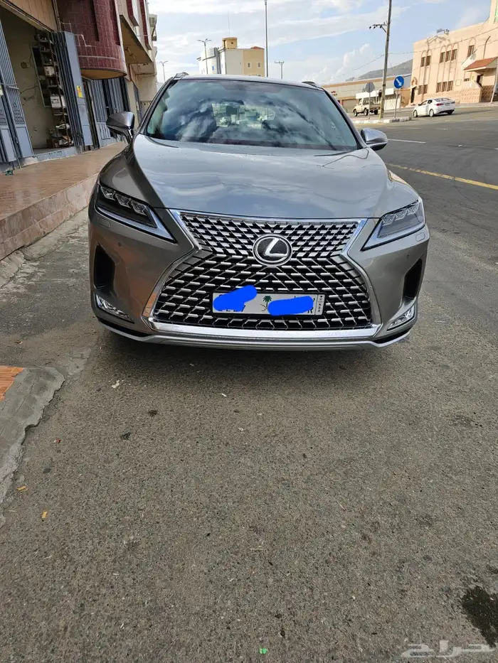 قاعده لوحه طويله ملكيه تركب على أغلب السيارات 64