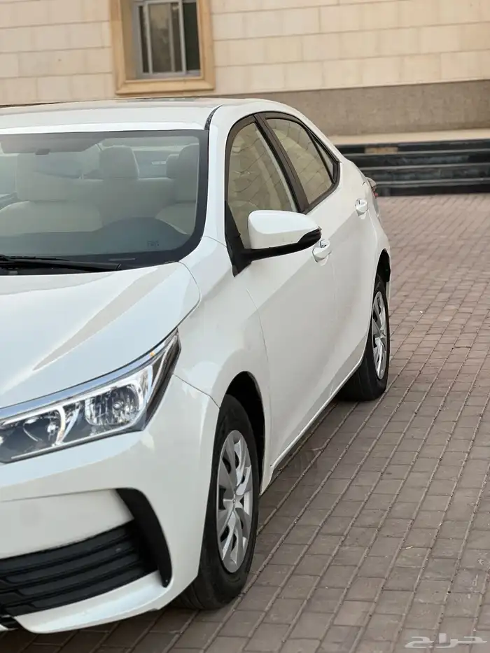 كورلا مديل 2018 تم البيع 15