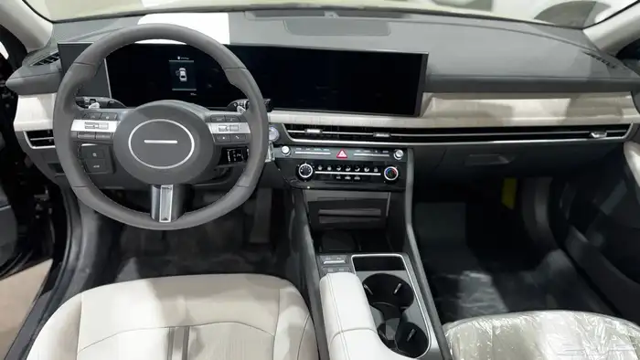 هيونداي سوناتا سمارت 2024 لون اسود 6