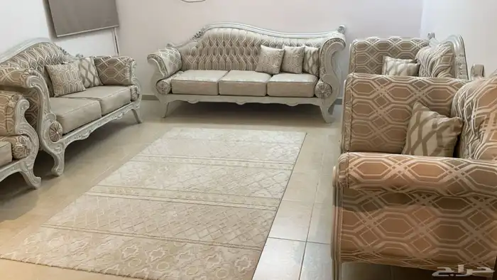 بيع مستعجل كنب مستعمل ونظيف 0