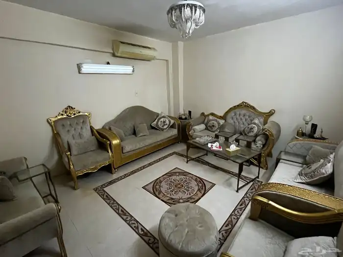 كنب وغرفه نوم للبيع 2