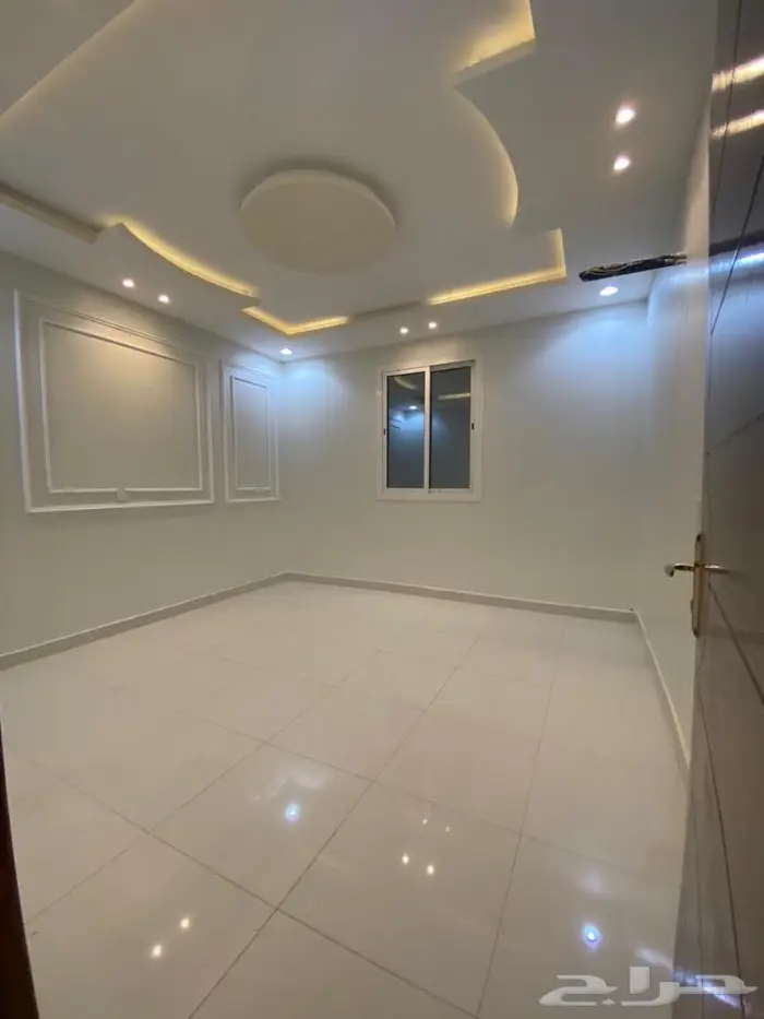 شقه فخمه ايجار شبه جديده للايجار بمخطط البيعه بالشهر 1