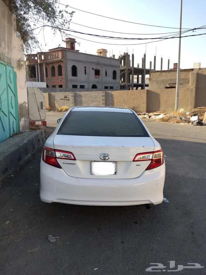 للبيع كامري 2013 GL او البدل 3
