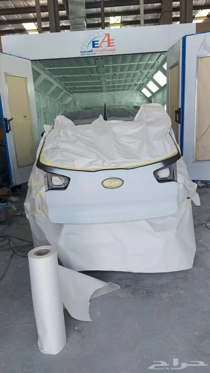 car maintenance center  bodywork  paint and mechanics 16