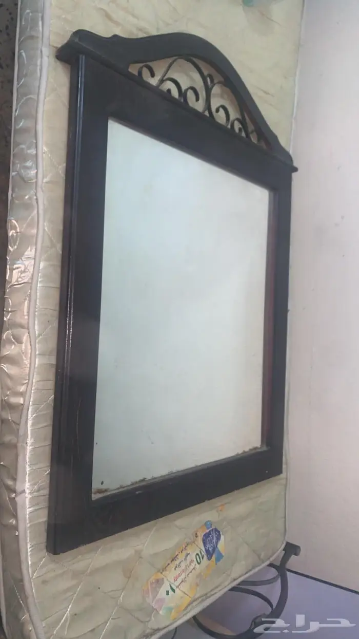 اغراض سرير ودولاب ومرايه وفرن كهربائي 8