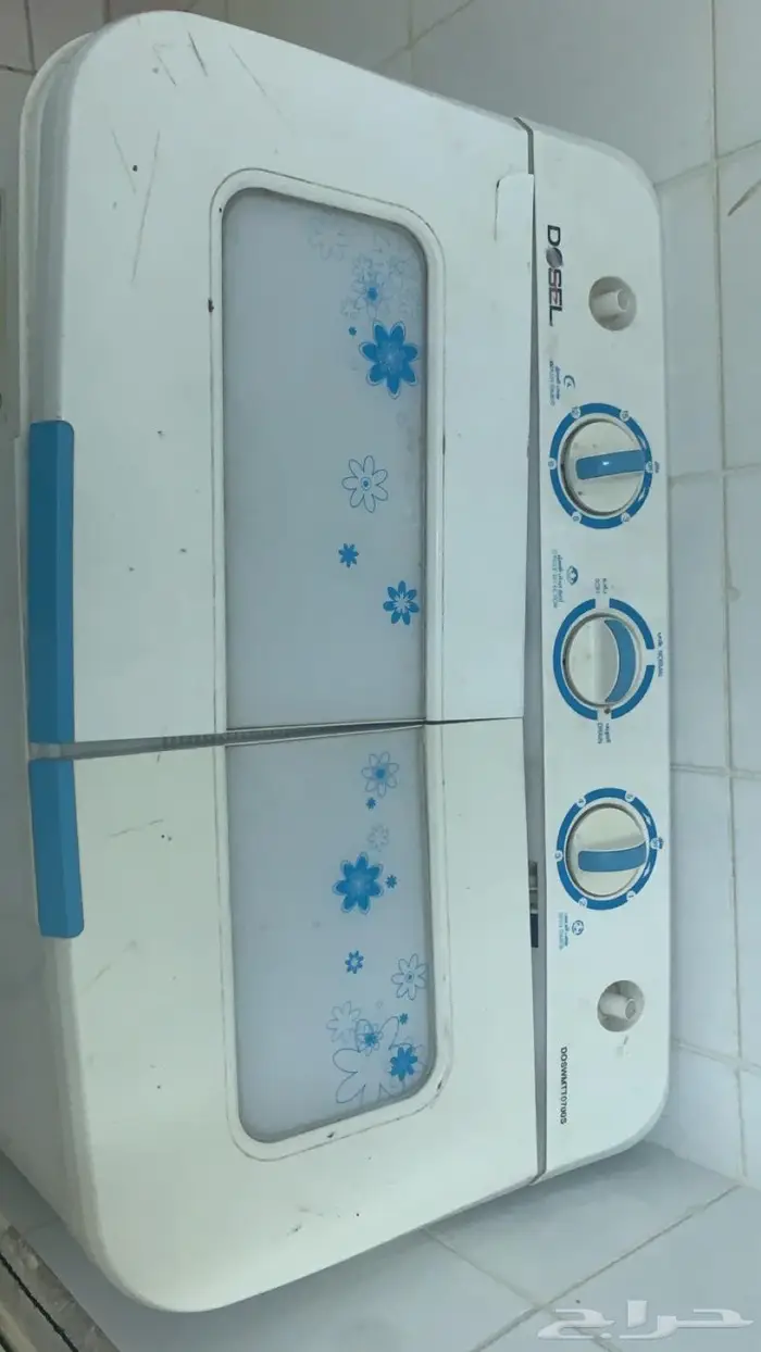 اغراض سرير ودولاب ومرايه وفرن كهربائي 1