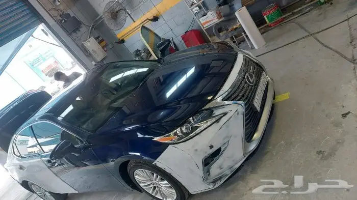 car maintenance center  bodywork  paint and mechanics 8