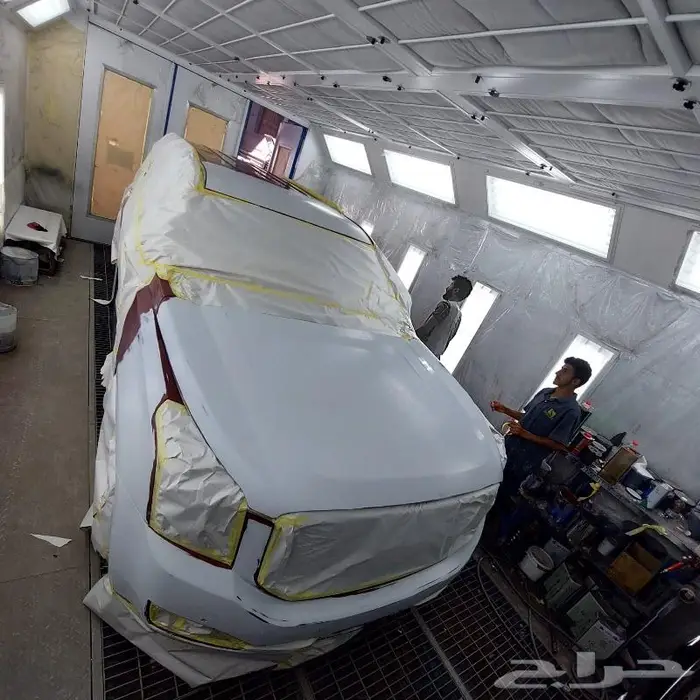 car maintenance center  bodywork  paint and mechanics 15