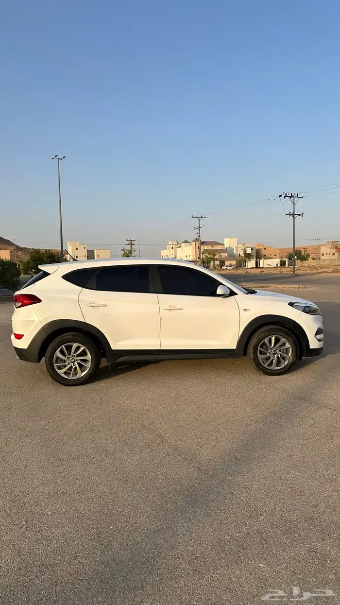 توسان ديزل دبل 2018 لون أبيض 4