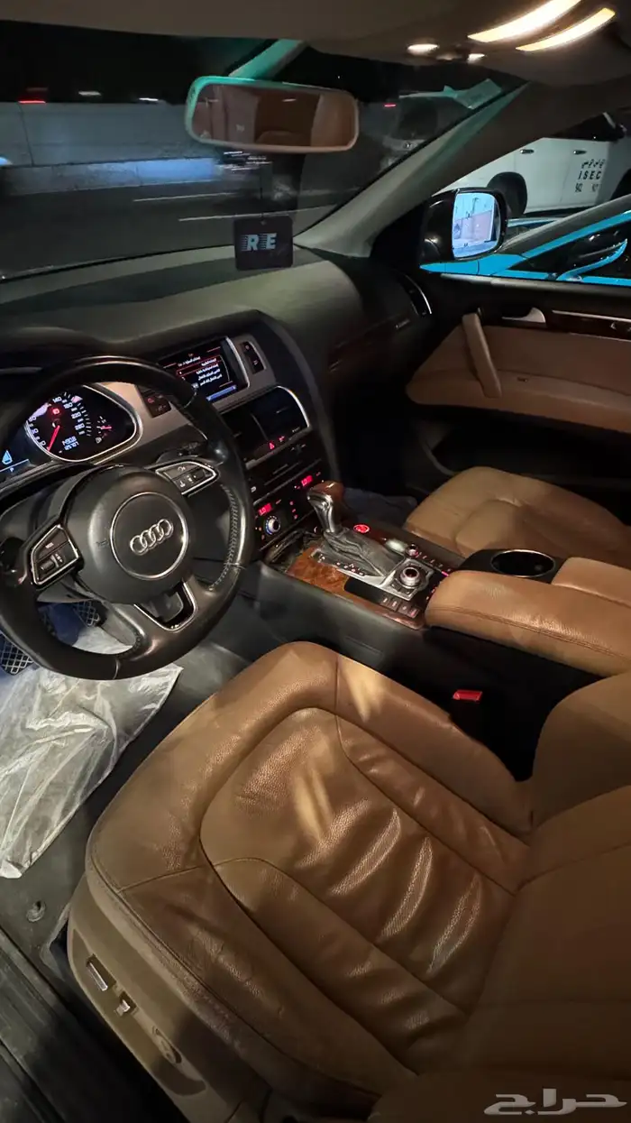 للبيع اودي Q7 12