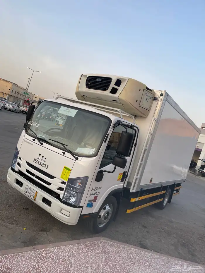دينات للإيجار ايسوزو موديل 24 1