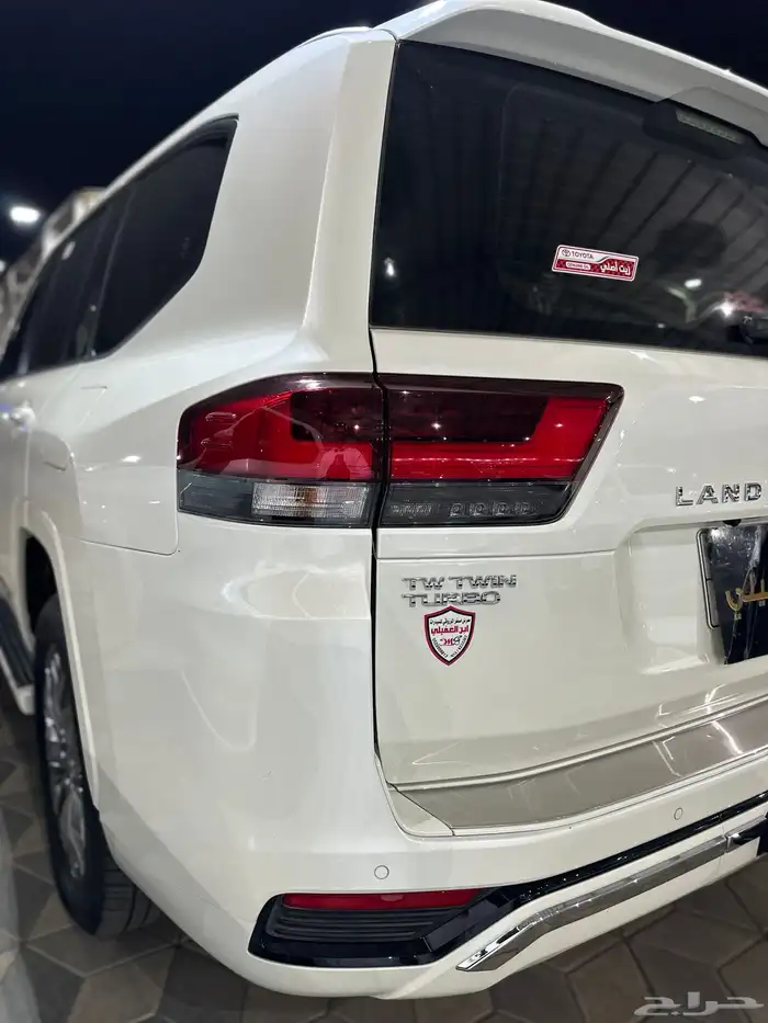تويوتا لاندكروزر 2023 GXR4 ديزل 10