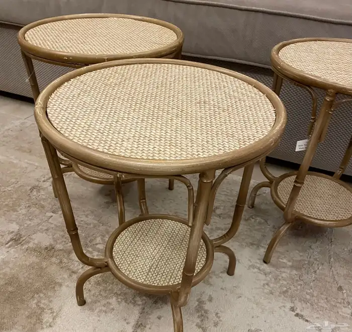 طاولات للبيع استخدام مره واحده فقط واتس 1