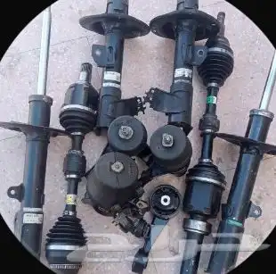 قطع غيار جميع السيارات عكوس وكراسي مكينه و مساعدات 0