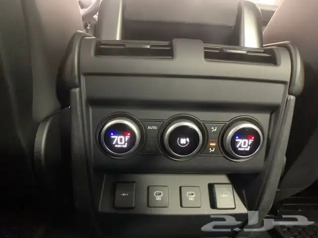 2022 Defender 90 X-Dynamic HSE 13