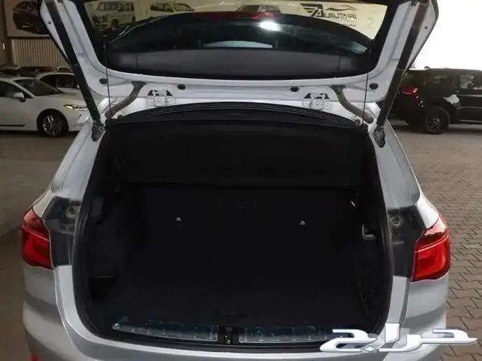 بي ام دبليو BMW X1 2018 12