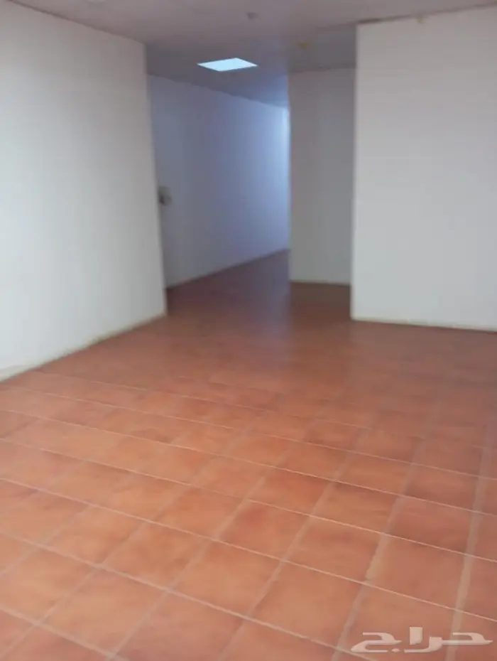 سكن عزاب للإيجار بالكامل 11 غرفة طريق ديراب حي الفواز بندة 0