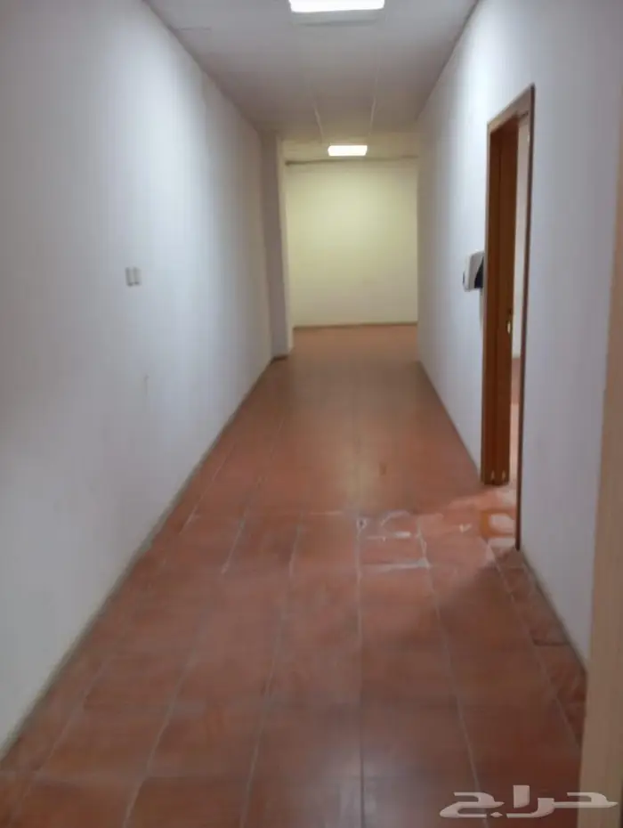 سكن عزاب للإيجار بالكامل 11 غرفة طريق ديراب حي الفواز بندة 2