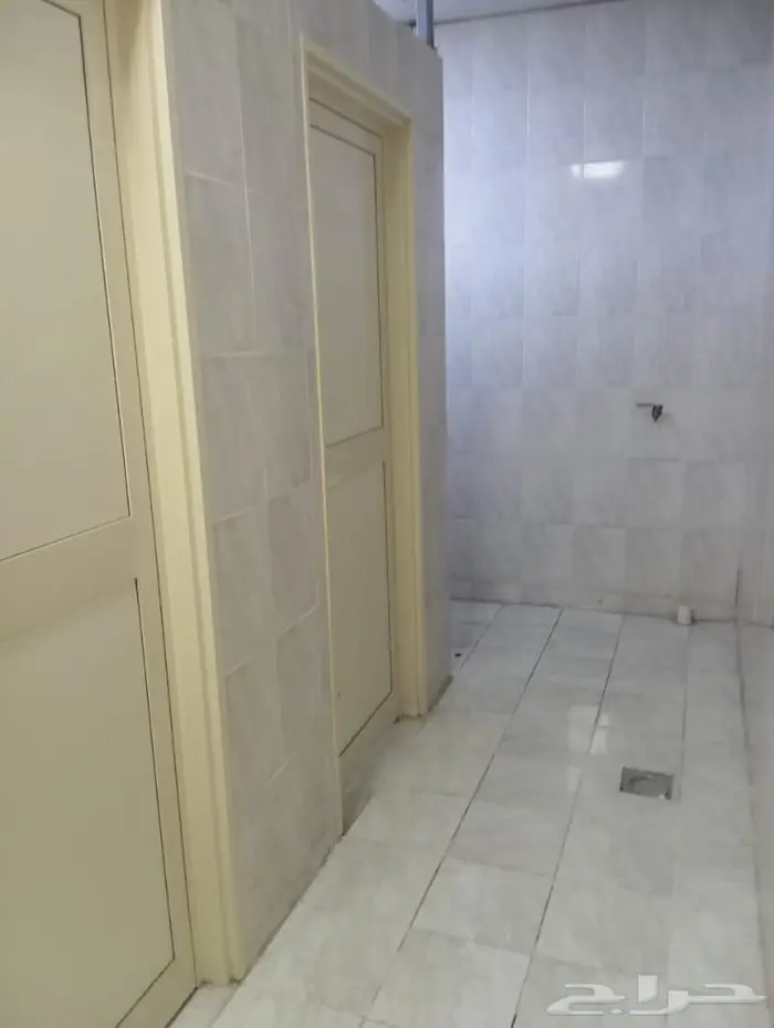 سكن عزاب للإيجار بالكامل 11 غرفة طريق ديراب حي الفواز بندة 4