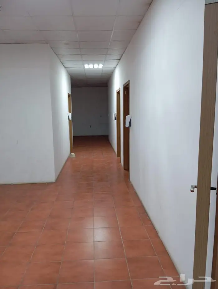 سكن عزاب للإيجار بالكامل 11 غرفة طريق ديراب حي الفواز بندة 12