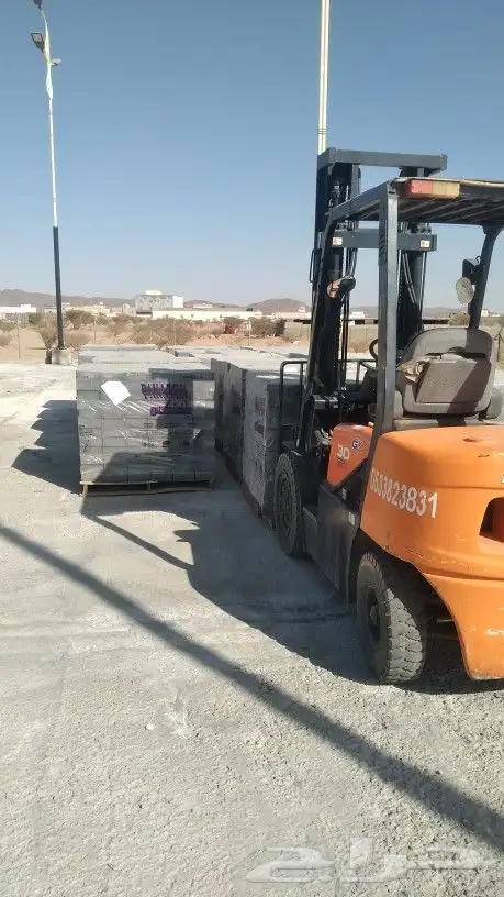 رافعه شوكيه للايجار اليومي والشهري تحميل وتنزيل تريلات 0