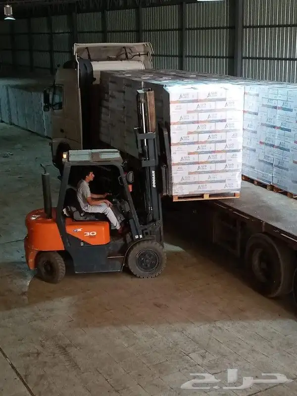 رافعه شوكيه للايجار اليومي والشهري تحميل وتنزيل تريلات 2