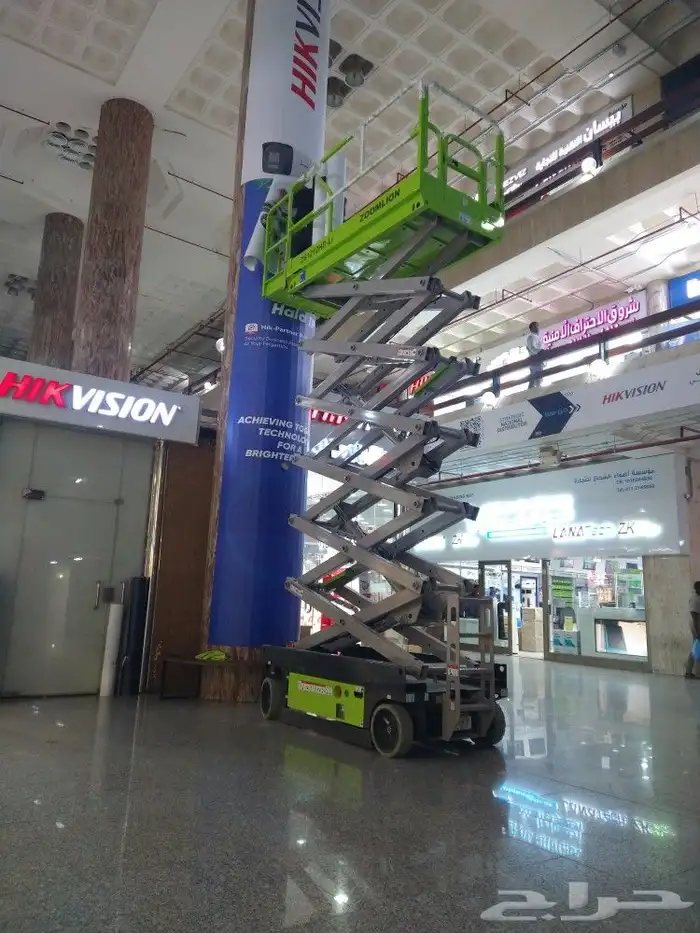 سيزر لفت للايجار سيزرلفت 12متر كهرباء scissor lift for rent 3