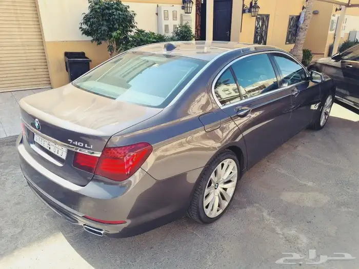 بي ام دبليو 730 مديل 2014 16