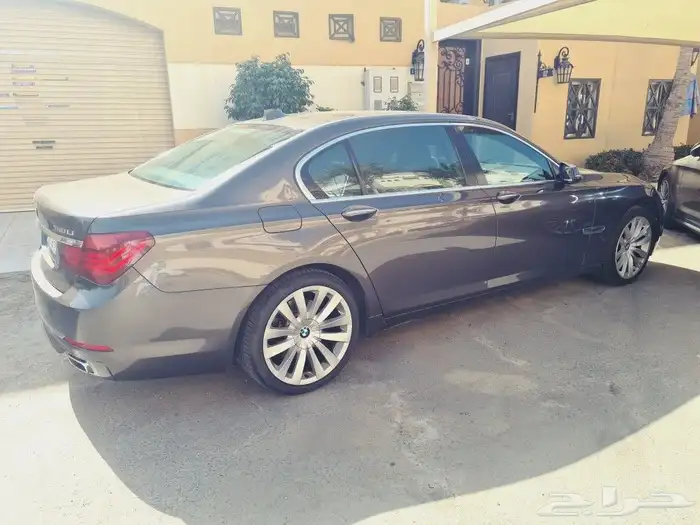 بي ام دبليو 730 مديل 2014 12