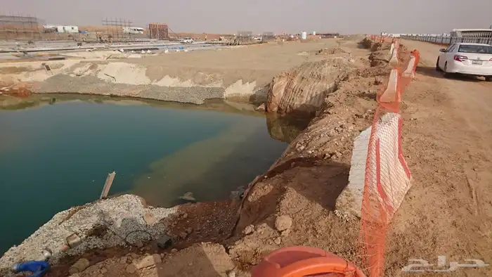تجيف مياه السيول والامطار التربة من اساسات العمائر والابراج 82