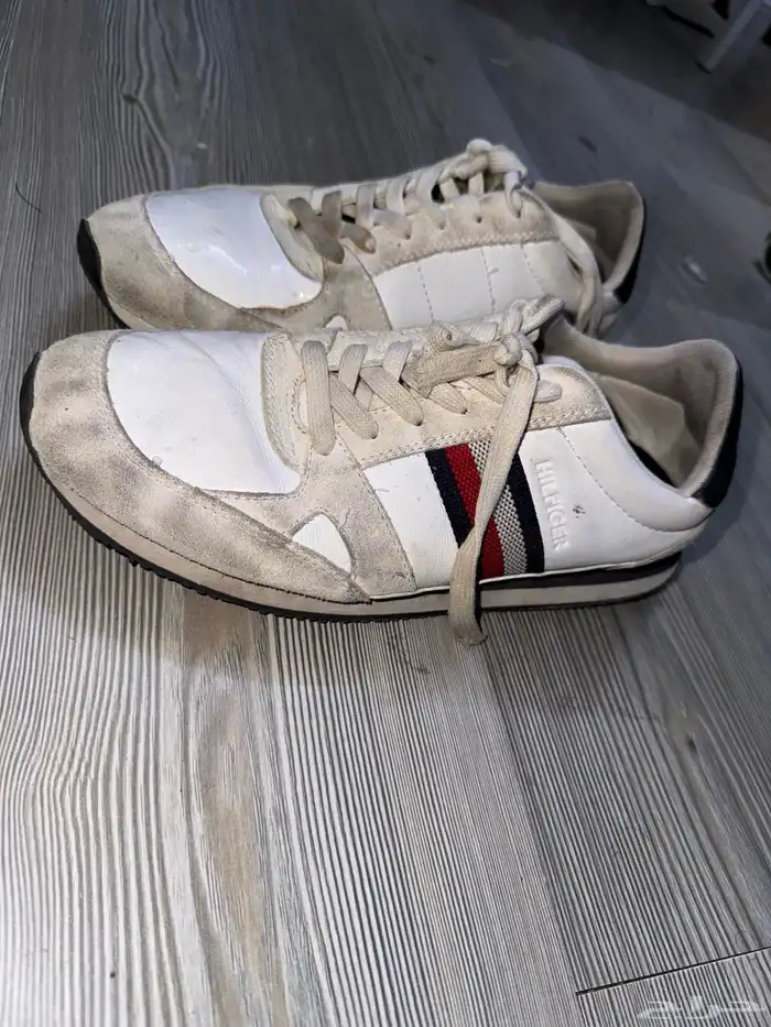 حذاء ( جزمة) من تومي هيلفيجر ابيض 0