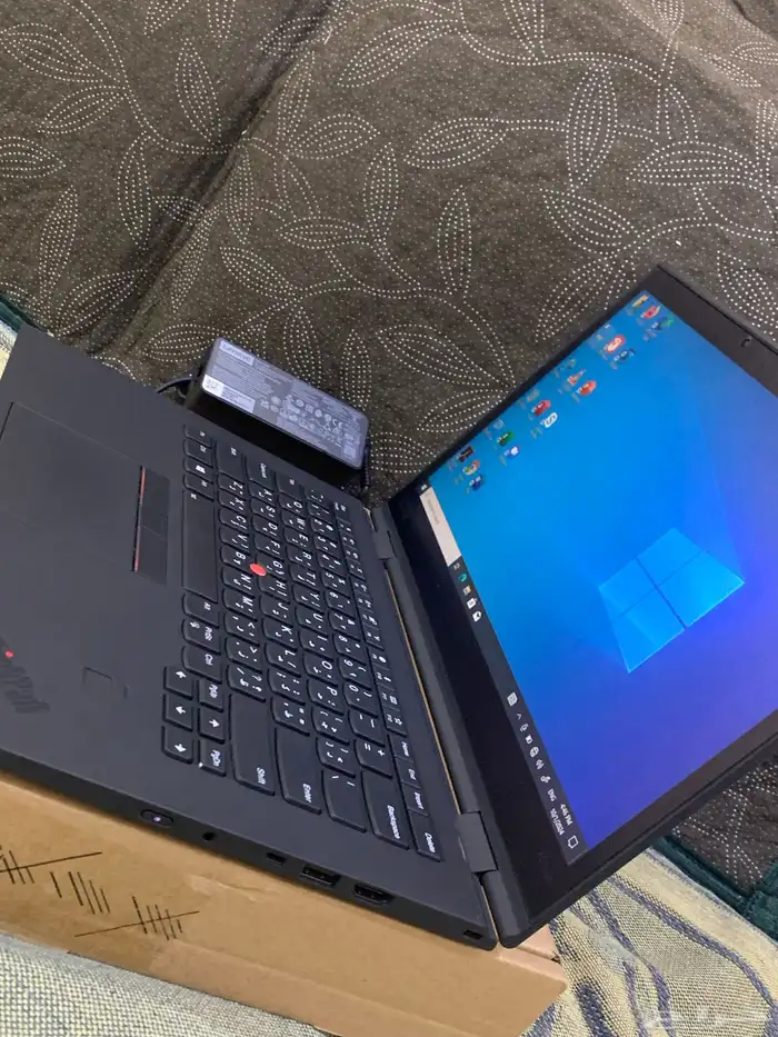 كمبيوتر و تبلت 2in 1 شاشة لمس مع القلم معالج i7 1