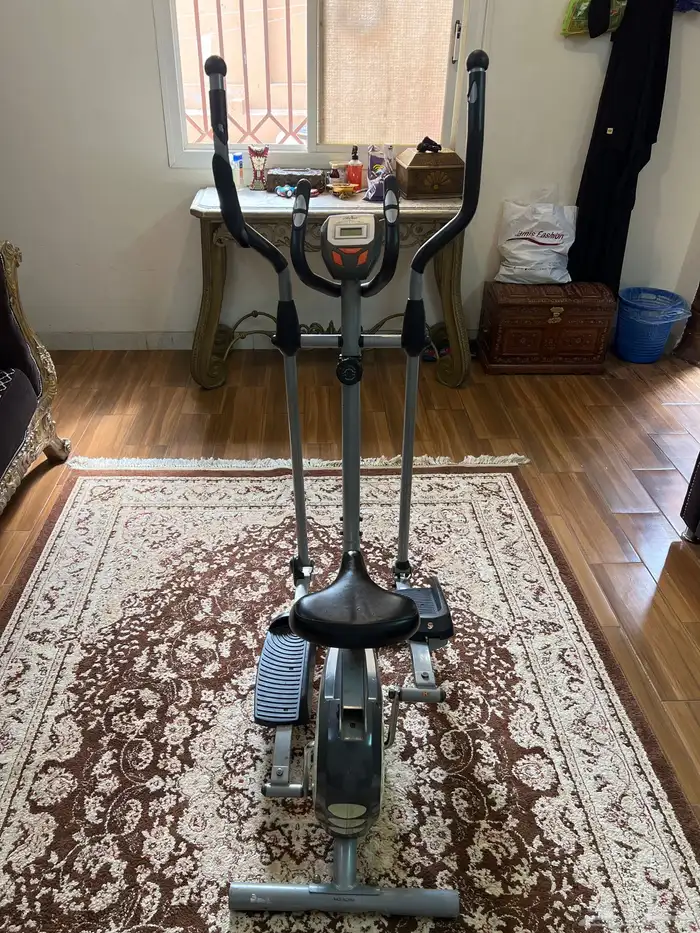 غزال طاير سير مشي 2