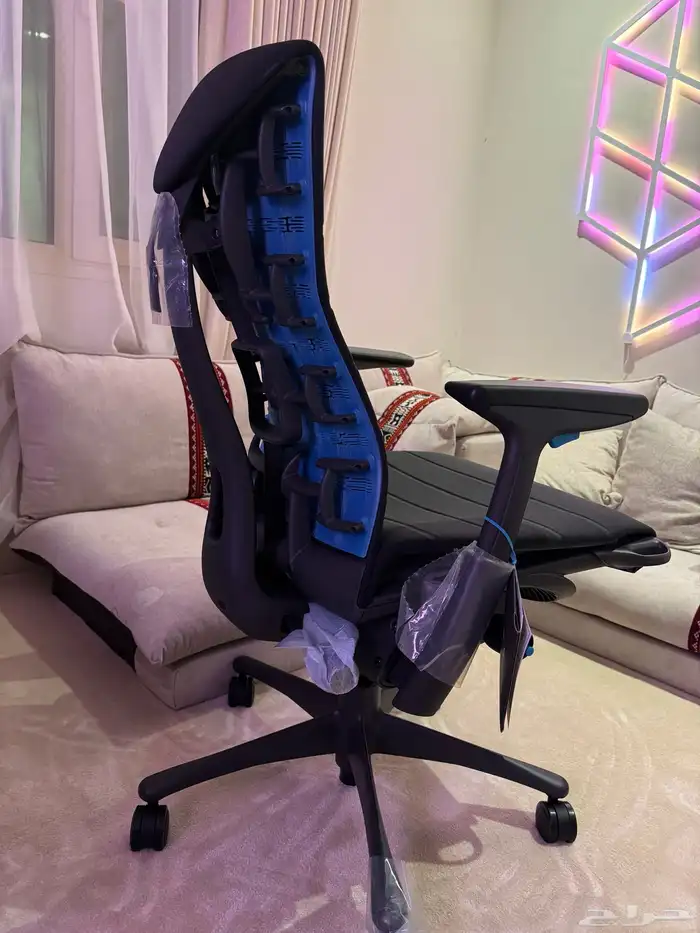 Herman Miller Gaming Logitech هيرمان ميلر كرسي جيمنج 9